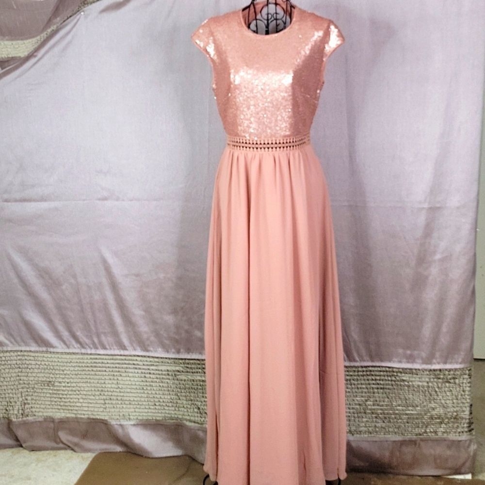 TRUTH AND FABLE Blush Sequined‎ and Crochet Evening Dress Small